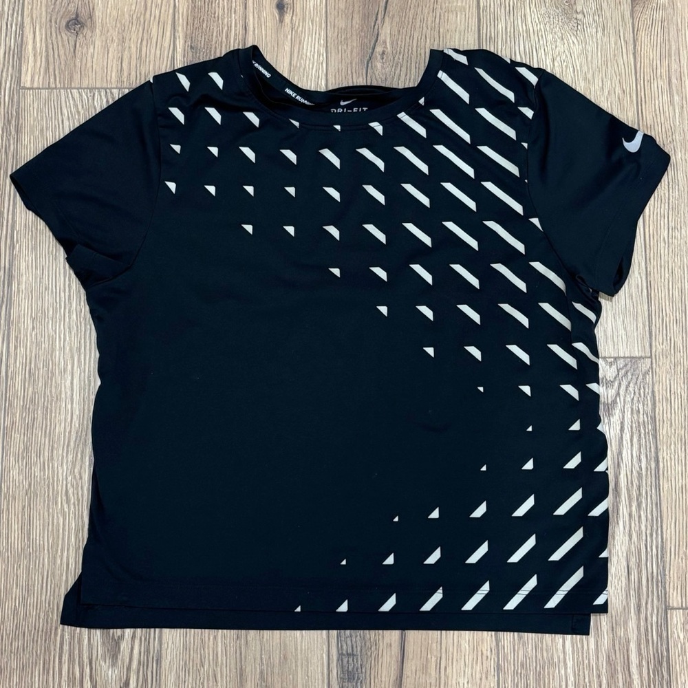 Nike Black Dri Fit Reflective Running Crop Top Shirt Women's Size Small